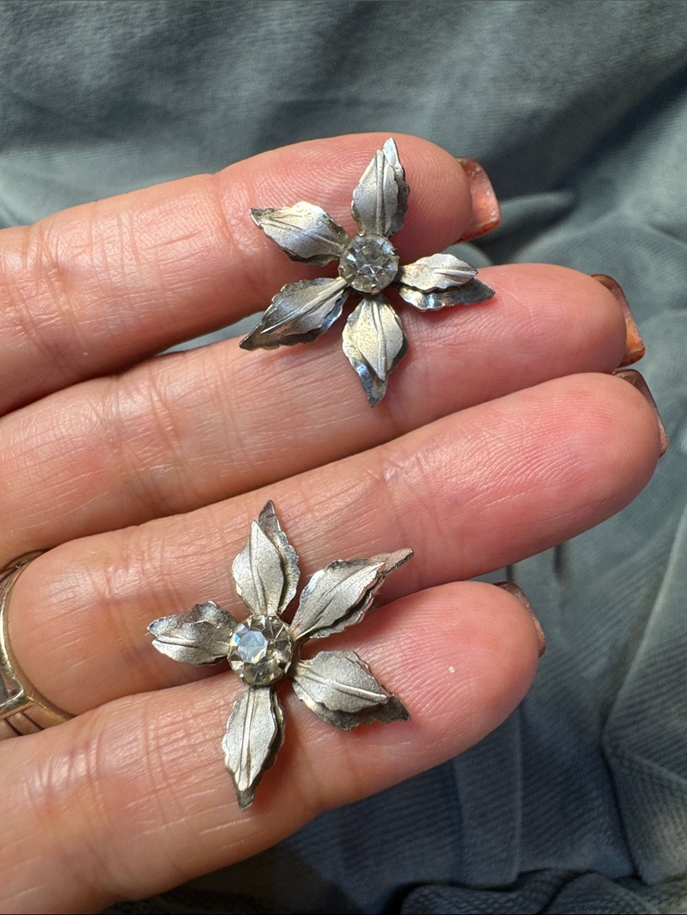 Vintage silver-tone floral screw-back earrings Bugbee & Niles